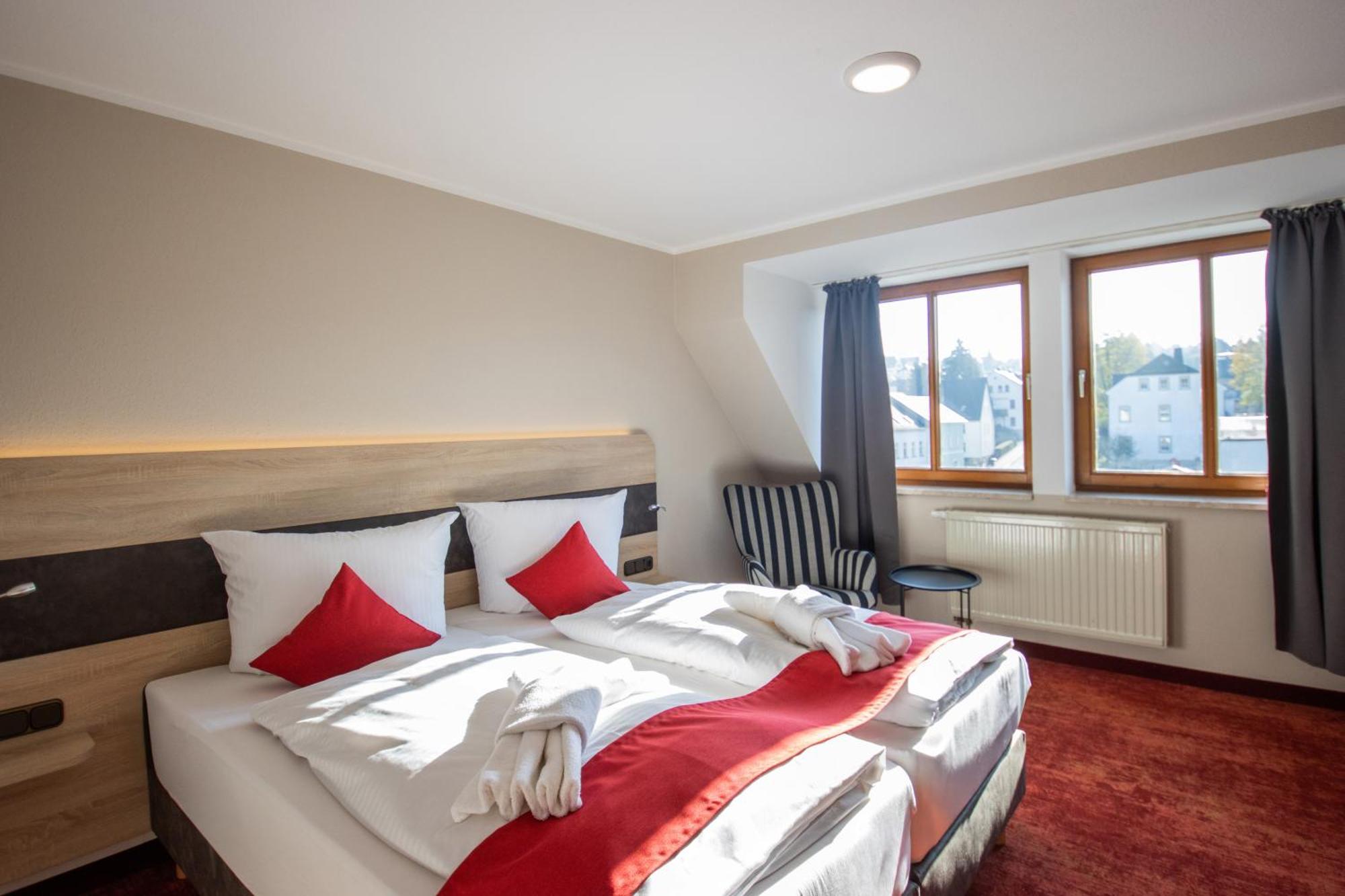 Hotel Lengenfelder Hof Lengenfeld  Ngoại thất bức ảnh