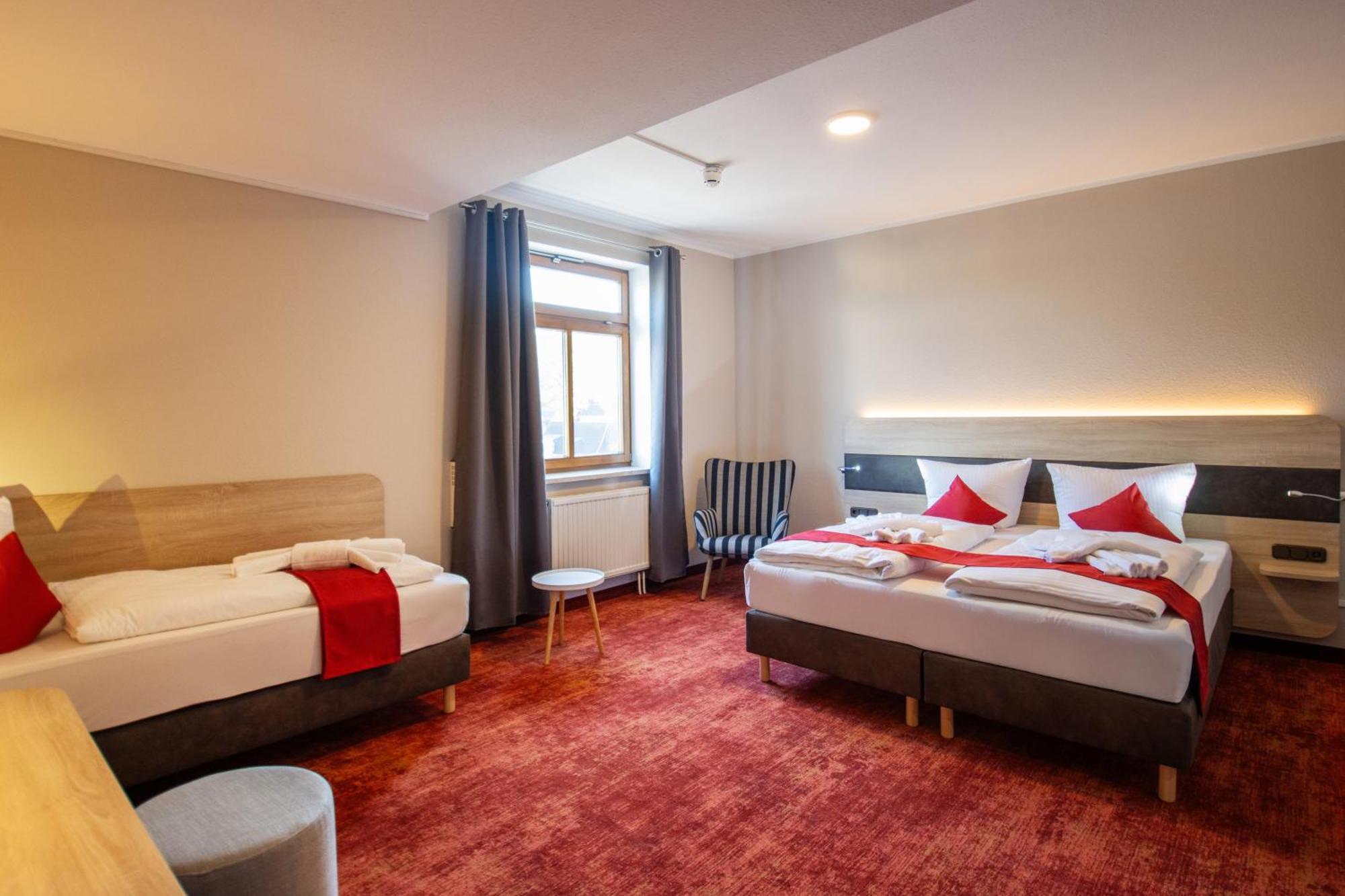 Hotel Lengenfelder Hof Lengenfeld  Ngoại thất bức ảnh
