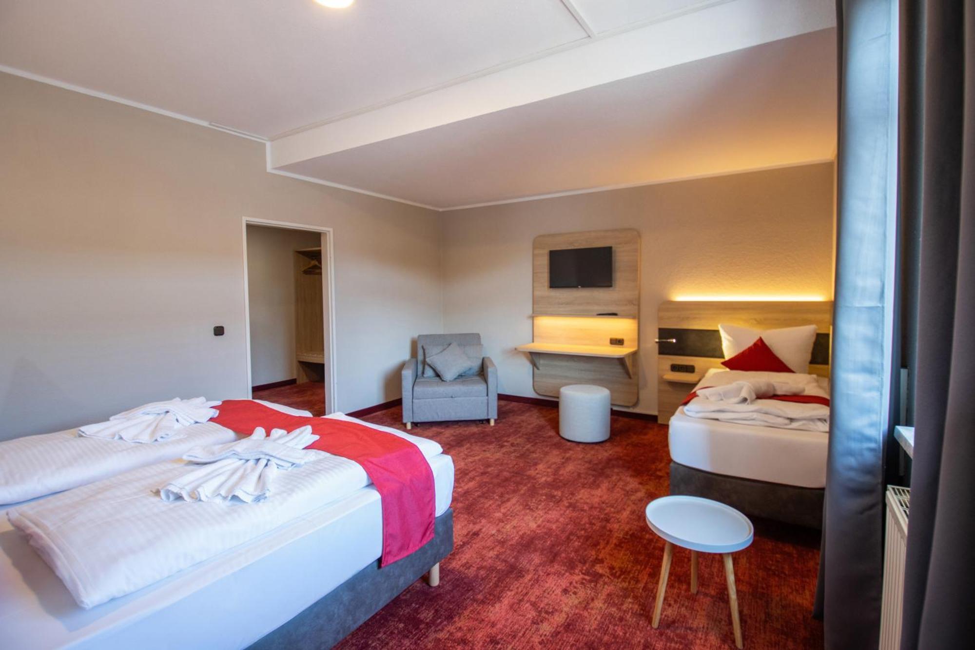 Hotel Lengenfelder Hof Lengenfeld  Ngoại thất bức ảnh